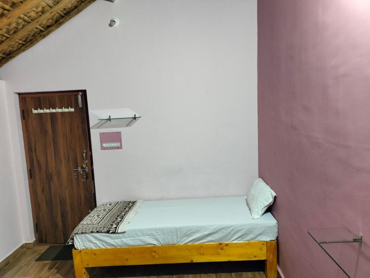 Prajwal Home Stay Hampi Kültér fotó